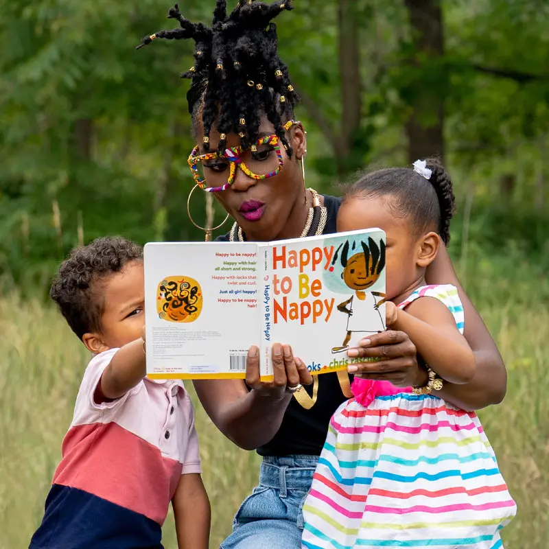 trician-renee-kids-on-lap